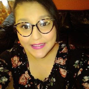 Meet your Posher, Naomi